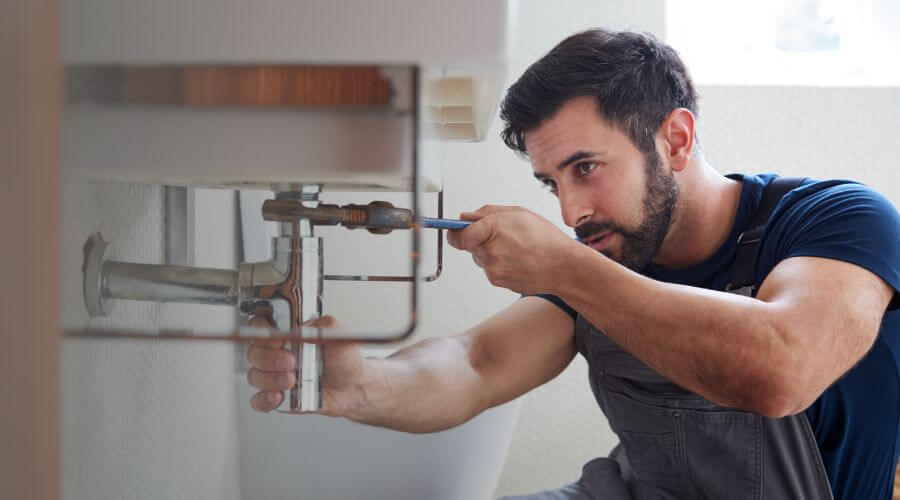 Faucet aerator cleaning/replacement in Eminence, KY